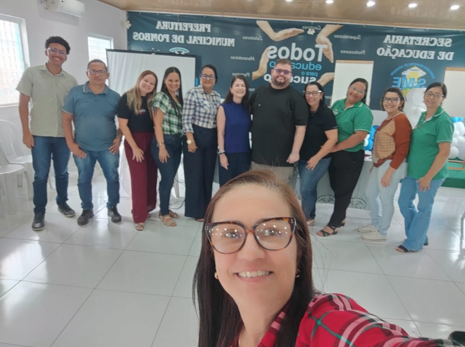 Apresentação Arboedu na Secretaria de Educação de Pombos